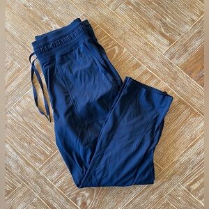 Lululemon Dance Studio Mid-Rise Crop 25"